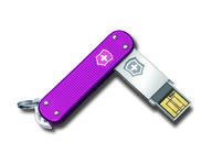 Victorinox 8gb muistitikku