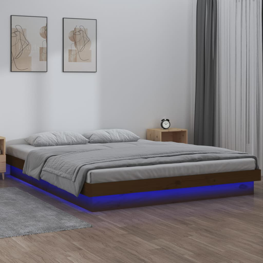 vidaXL Sängynrunko LED-valoilla hunajanruskea 200x200 cm täysi mänty