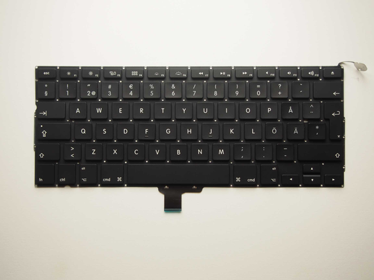 Apple Macbook 13-Tuuman A1278 Unibody Suomenkielinen näppäimistö